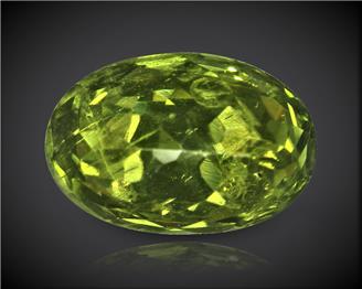 Natural Peridot Certified 5.26 CTS (9541)